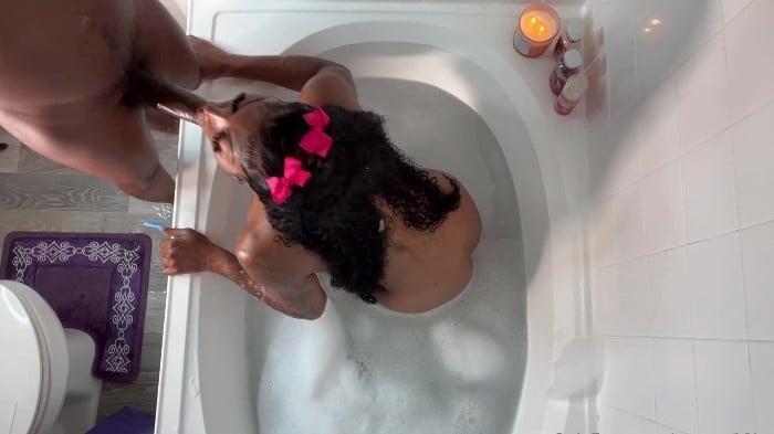 [OnlyFans] Tammy10inch - Aint Nothing Like A Hot Bath And Good Dick At The End Of A Day [1080p]