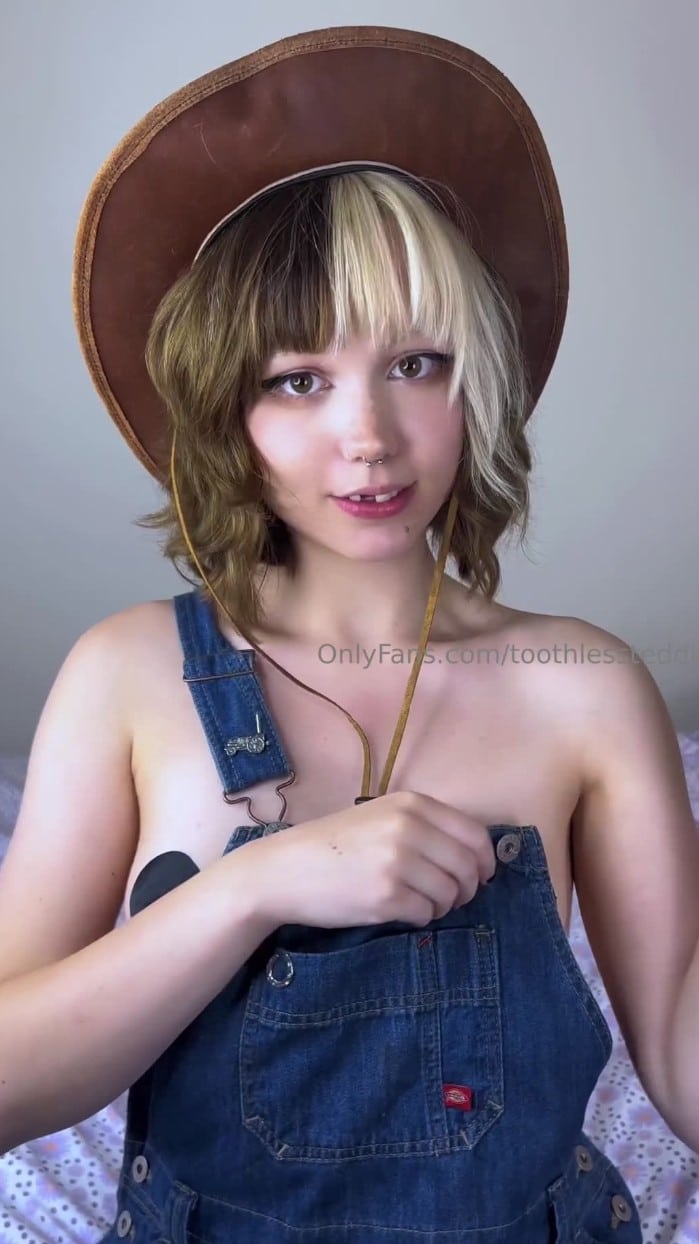 [OnlyFans] Teddie - 204 - 15 Vids - @toothlessteddie - 2022-06-08-2024-12-08 {camwhorders}